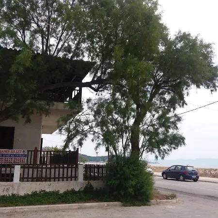 Apartment House Kosmas On The Sarti